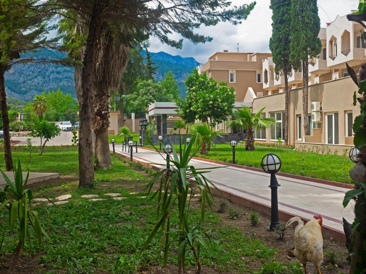 Alexius Beach Hotel Белдиби Екстериор снимка