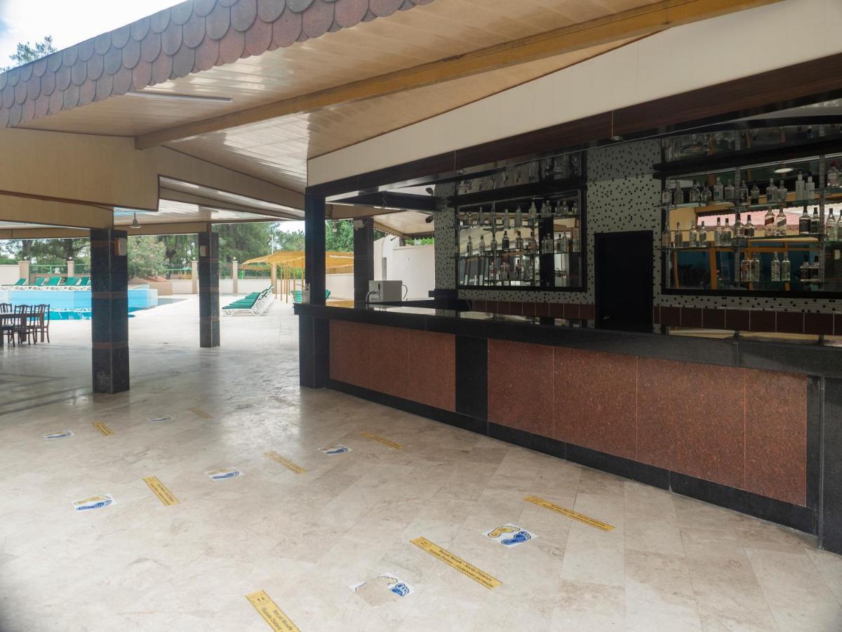 Alexius Beach Hotel Белдиби Екстериор снимка