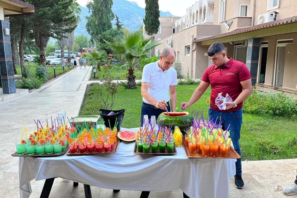 Alexius Beach Hotel Белдиби Екстериор снимка