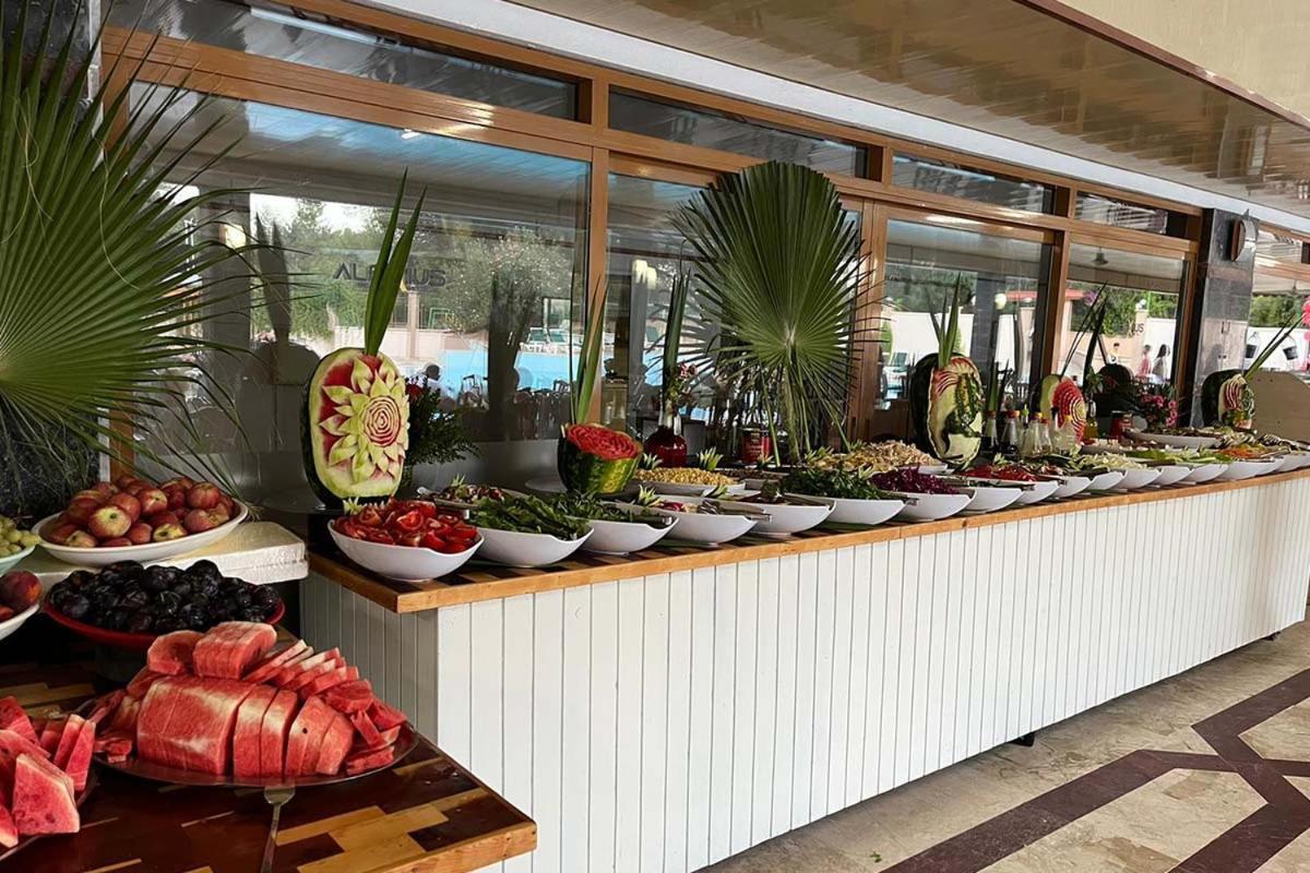 Alexius Beach Hotel Белдиби Екстериор снимка